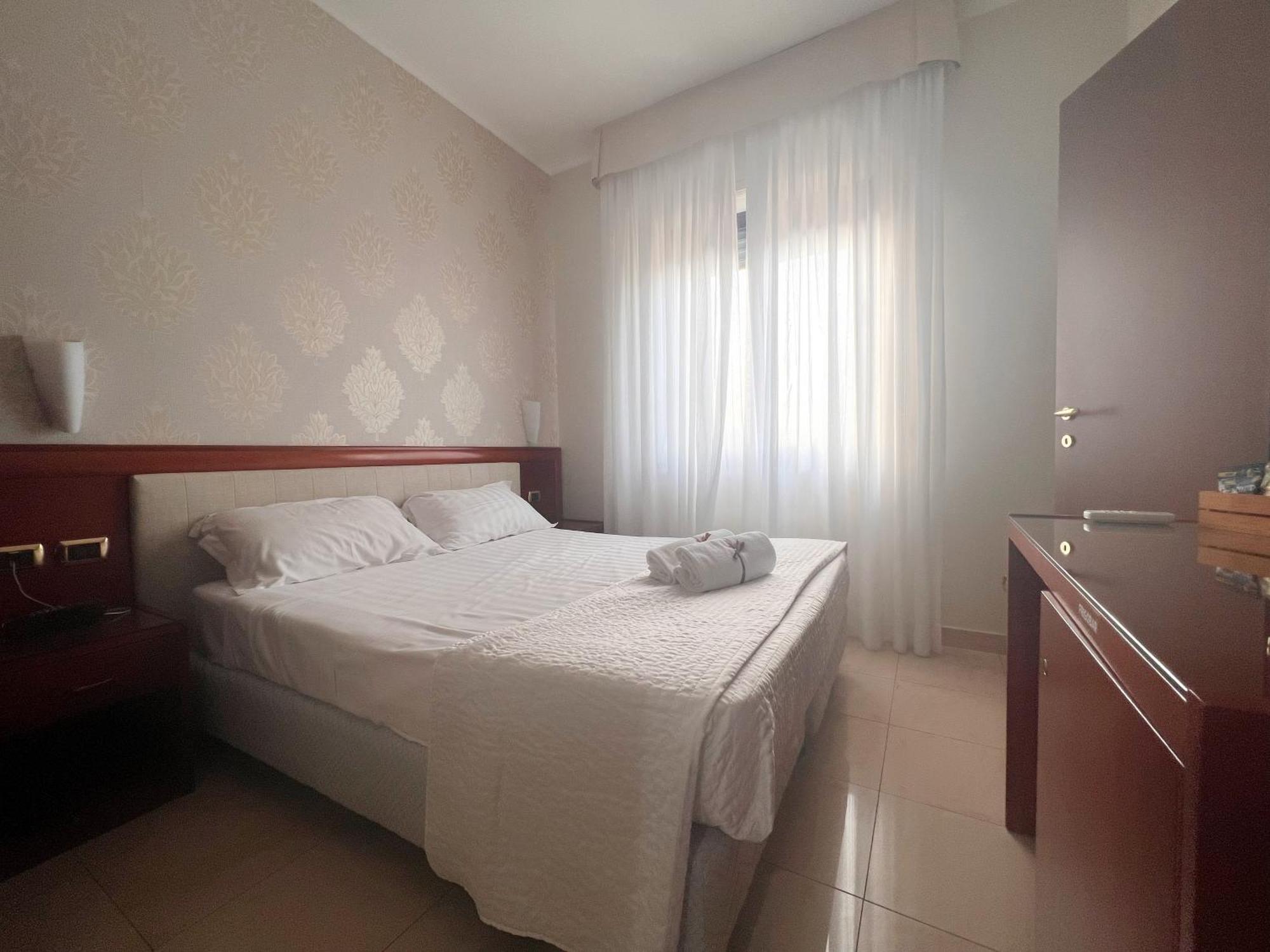 Hotel Paradiso ลาโกปาเตรีย ภายนอก รูปภาพ